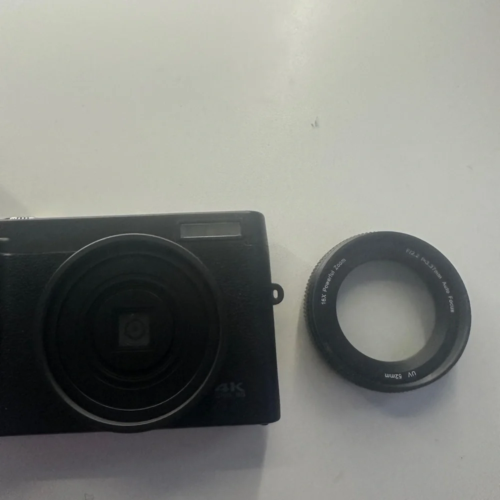 Digital Camera - Picture 3 of 7